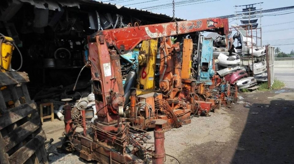 ขาย เครนสลิงเก่านอก 2.5-3 ตัน มีหลายสิบตัว เก่าญี่ปุ่น ใช้งานได้