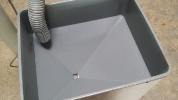 เครื่องแยกหิน KANRYU รุ่น SST200-2  เก่าญี่ปุ่น กำลังการผลิต 300 kg./ชม.