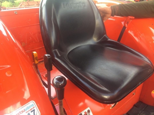 ขายรถไถคูโบต้า L4708SP 4WD2เพลา ใช้งานน้อย รถสวยสภาพนางฟ้า 600 ชั่วโมง อุปกรณ์ใบดันหน้าและโลเตอร์รีจอบหมุน  ราคา 450,000 บาท สนใจโทร 081-9136451 หรือ ขอดูรูปเพิ่มเติมทาง line:bow6451 ค่ะ