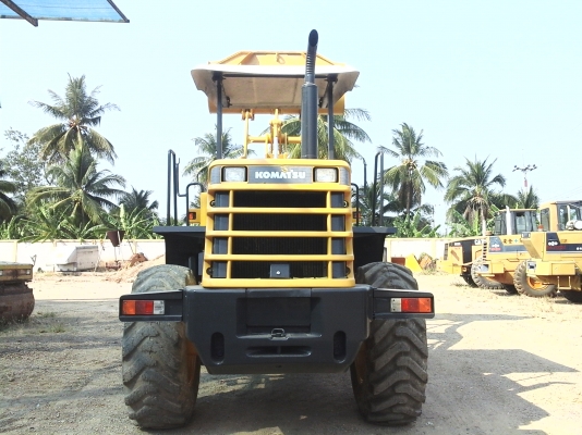 ขายรถตักล้อยาง KOMATSU WA 100-3 เก่านอกเอกสารอินวอยไฟฟ้าครบยังไม่ใช้งานในไทยสภาพเต็มทุกอย่างพร้อมใช้งาน ขายรถตักล้อยาง KOMATSU WA 100-3 เก่านอกเอกสารอินวอยไฟฟ้าครบยังไม่ใช้งานในไทยสภาพเต็มทุกอย่างพร้อมใช้งาน