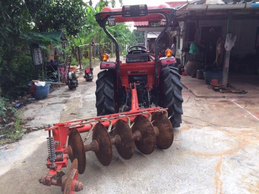 ขายรถไถคูโบต้า L3608SP 4WD2เพลา  สถาพนางฟ้าสวยมากๆ ใช้งานน้อย 600 ชั่วโมง อุปกรณ์ใบดันหน้าและผานพรวน ราคา 348,000 บาท สนใจโทร 081-9136451 หรือ ขอดูรูปเพิ่มเติมทาง line:bow6451 ค่ะ