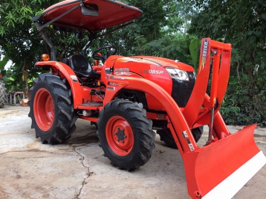 ขายรถไถคูโบต้า L3608SP 4WD2เพลา  สถาพนางฟ้าสวยมากๆ ใช้งานน้อย 600 ชั่วโมง อุปกรณ์ใบดันหน้าและผานพรวน ราคา 348,000 บาท สนใจโทร 081-9136451 หรือ ขอดูรูปเพิ่มเติมทาง line:bow6451 ค่ะ