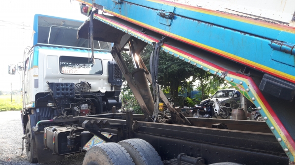 ขายครับ กระบะดั้ม คอกเกตษร อู่ โชคชัย ครบชุด พร้อมวาง ขายครับ กระบะดั้ม คอกเกตษร อู่ โชคชัย ครบชุด พร้อมวาง