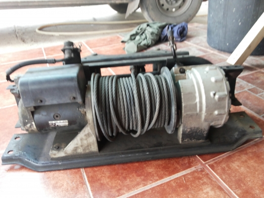 winch toyota 80 ราคา 35000 อุปกรณ์ครบ ติดต่อมาที่ 0816654579