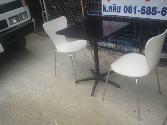 กินข้าว  กินกาแฟ  คุยกัน  โต๊ะ1เก้าอี้2เป็น 1 ชุด 1500บาท