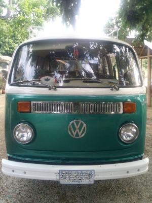 ขาย vw ตู้ไฟเลี้ยวบนปี73 สีเขียว-ขาว 240000/ต่อลองได้คับ