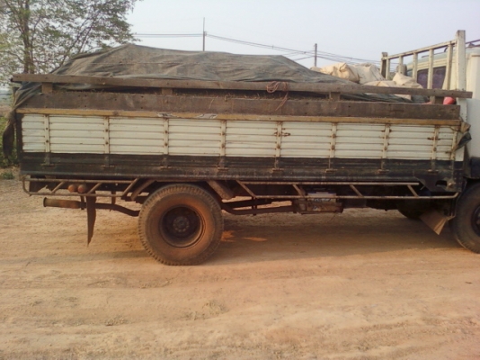 ขายรถบรรทุก HINO FC112A ยาว 4.30 พวงมาลัยเพาเวอร์ แอร์ เครื่องยนต์ 117 แซสซีใหญ่สวยทั้งเส้น