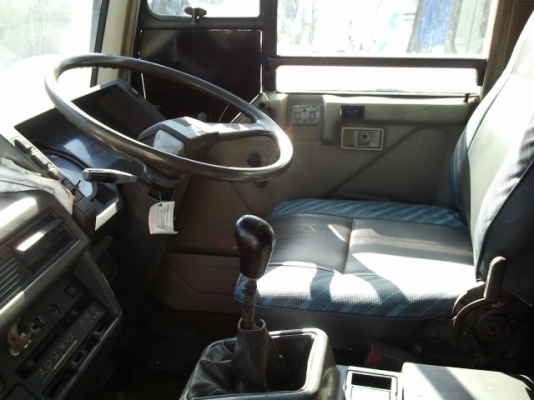 มิตซูFUSO195 รถล่องเพลาเดียว หรือจะทำเป็นสองเพลาก็ได้