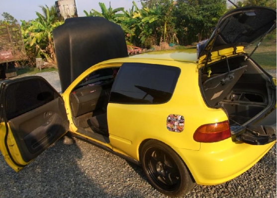 ขาย3Dr เกียร์ธรรดา LPG หัวฉีด เครื่อง D15B Sunloof ภายในตัวนอก สีสดๆ