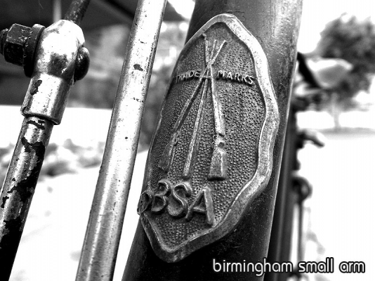 ขายจักรยานโบราณอังกฤษ bsa หญิง28 ปืน3กระบอกน่าสะสมมีรูปครับ ขายจักรยานโบราณอังกฤษ bsa หญิง28 ปืน3กระบอกน่าสะสมมีรูปครับ