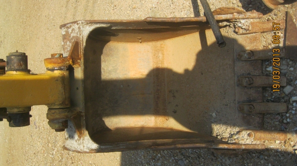 ฮิตตาชิ เที่ยบเท่าPC60 รถพร้อมทำงาน ราคาเทพๆ