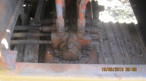 ฮิตตาชิ เที่ยบเท่าPC60 รถพร้อมทำงาน ราคาเทพๆ