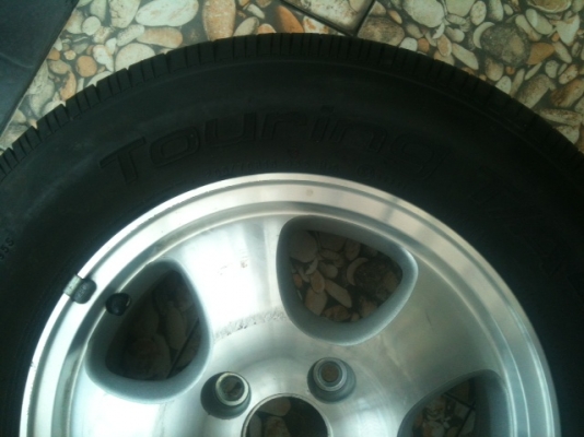 ขายยางอะไหล่ ล้อพร้อมยางของ Ford 1 วง,CR-V 1วง