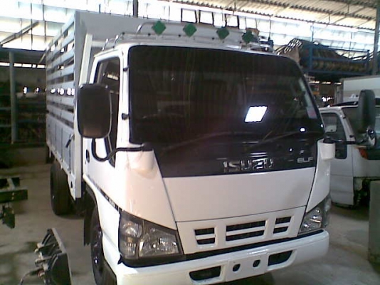 ขายรถ6 ล้อเล็กอีซูซุ NKR เครื่องยนต์ 4HL1 กะบะมิเนียม คอกสูง พร้อมใช้ พร้อมทะเบียน พร้อมโอน