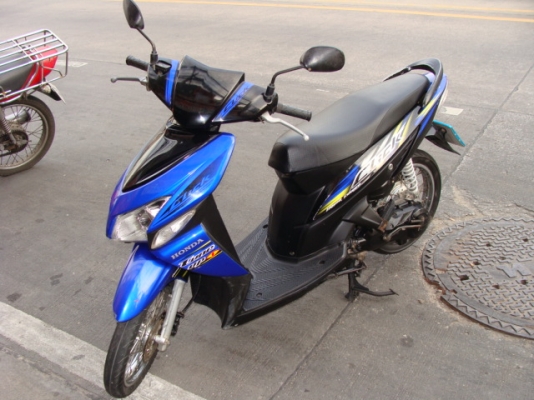 ลูกค้าฝากขาย ขาย honda click bc ปี49