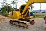ขายขายรถแบคโฮ KOMATSU PC60-7  ติดต่อได้ที่คุณ อ๊อฟ พิจิตร 086-737-9991