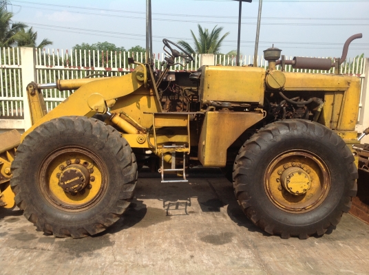 ขายรถตักลัอยาง KOMATSU JH30B ใช้งานได้ปกติ สีตัวรถตามสภาพ ขายรถตักลัอยาง KOMATSU JH30B ใช้งานได้ปกติ สีตัวรถตามสภาพ