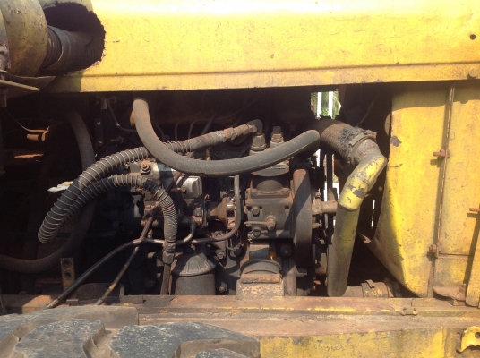 ขายรถตักลัอยาง KOMATSU JH30B ใช้งานได้ปกติ สีตัวรถตามสภาพ ขายรถตักลัอยาง KOMATSU JH30B ใช้งานได้ปกติ สีตัวรถตามสภาพ