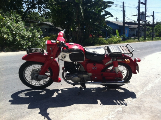 ขาย c92 benlyแท้ๆ สวยๆ ทะเบียน เครื่องดี ของเดิมทั้งคัน สีสวย สตาทร์มือได้ 0819884773 ขาย c92 benlyแท้ๆ สวยๆ ทะเบียน เครื่องดี ของเดิมทั้งคัน สีสวย สตาทร์มือได้ 0819884773