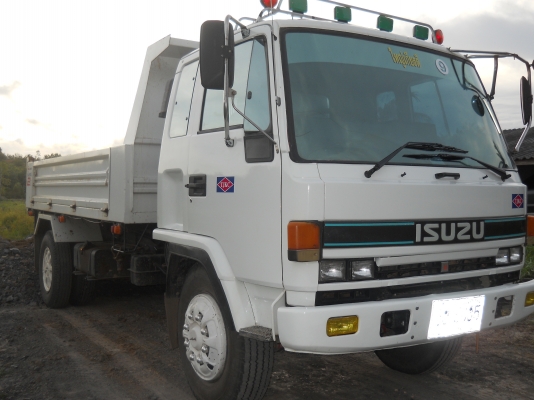 ขายรถหกล้อ ดั้ม อีซูซุ 145   ราคาต่อรองได้  ( ด่วน ลดราคาพิเศษ)