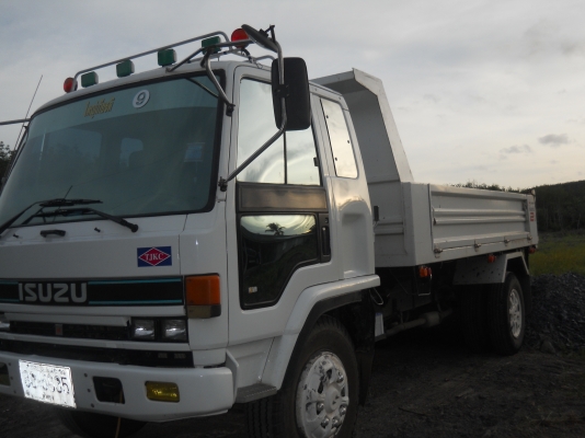 ขายรถหกล้อ ดั้ม อีซูซุ 145   ราคาต่อรองได้  ( ด่วน ลดราคาพิเศษ)