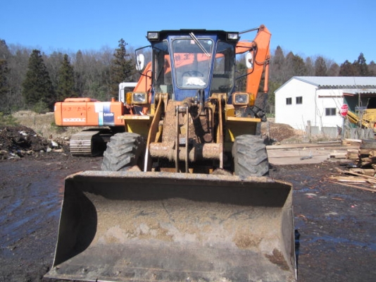 ถึงไทยแล้วครับ WA100-1 SN: 20000 UP นำเข้าจากญี่ปุ่น สภาพสวย นะครับนะ