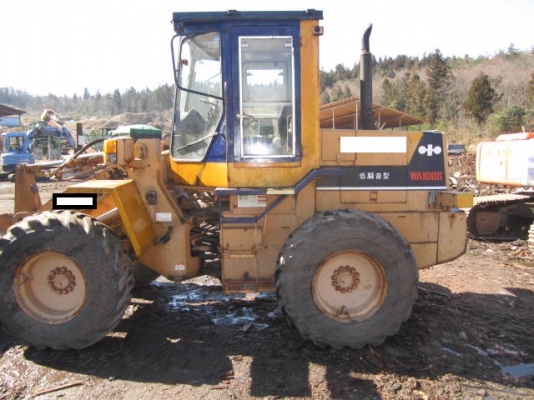 ถึงไทยแล้วครับ WA100-1 SN: 20000 UP นำเข้าจากญี่ปุ่น สภาพสวย นะครับนะ