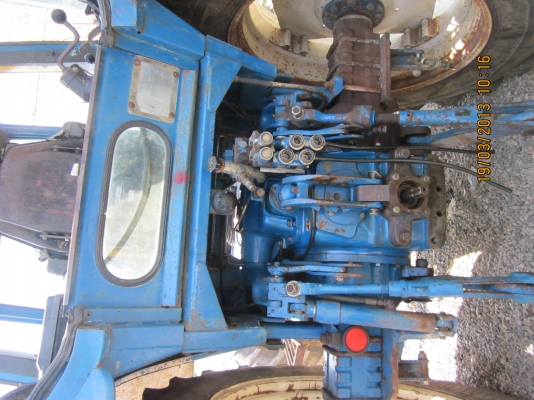 FORD 7810 4WD คานหน้า คาลาโล รถนอก FORD 7810 4WD คานหน้า คาลาโล รถนอก