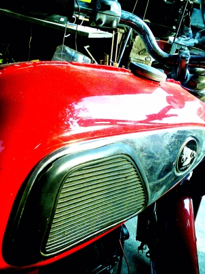 ขาย CD70 สีเพิ่งทำ  0925853265