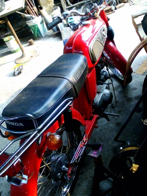 ขาย CD70 สีเพิ่งทำ  0925853265