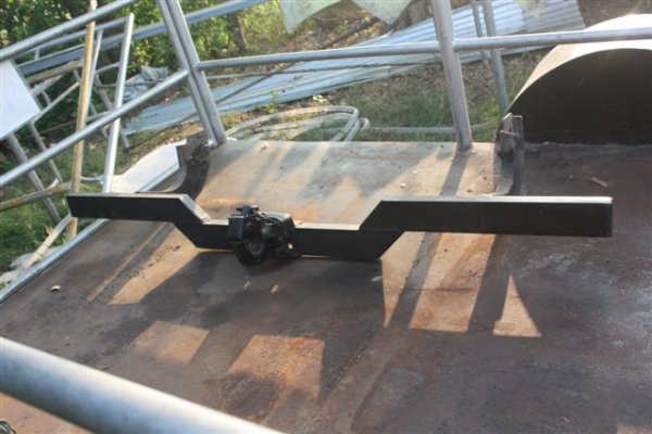 ขายเทลเลอร์ บรรทุกเครื่องเสียง พร้อมกับชนติดปากนกแก้วสำหรับลากเทลเลอร์ ครับ ขายเทลเลอร์ บรรทุกเครื่องเสียง พร้อมกับชนติดปากนกแก้วสำหรับลากเทลเลอร์ ครับ