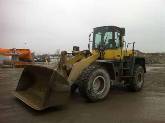 KOMATSU  WA 320-3H