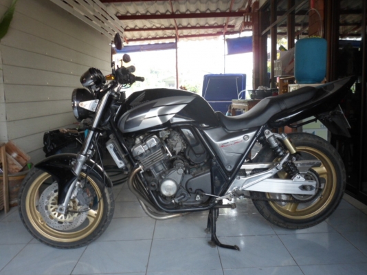 ขาย cb 400 ปี 94 จังหวัดพะเยาครับ