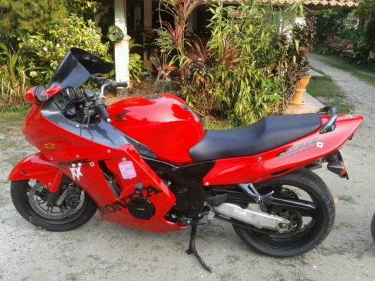 ขาย CBR 1100 Black Rird '98 และ XJR 400 '93 ขาย CBR 1100 Black Rird '98 และ XJR 400 '93