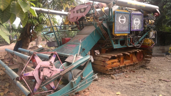 ขายรถเกี่ยวไทยเจริญ ราคา600000 บาท สนใจโทร 0816000314 ขายรถเกี่ยวไทยเจริญ ราคา600000 บาท สนใจโทร 0816000314