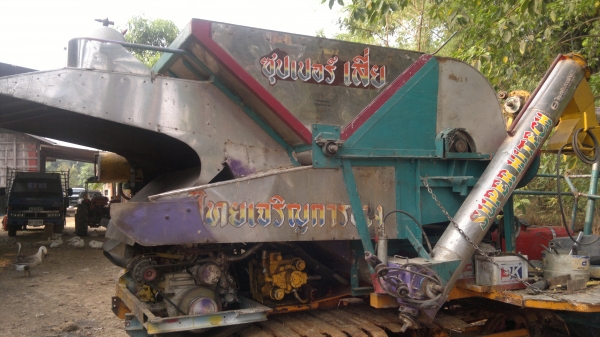 ขายรถเกี่ยวไทยเจริญ ราคา600000 บาท สนใจโทร 0816000314 ขายรถเกี่ยวไทยเจริญ ราคา600000 บาท สนใจโทร 0816000314