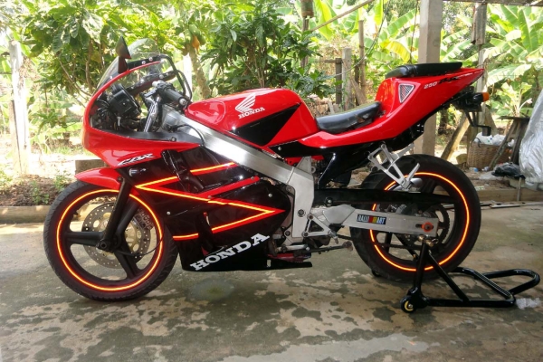 ขาย CBR250r MC19 4สูบ ทะเบียนแท้ลดไปเลย48000