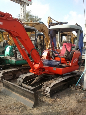 รถขุด HITACHI EX35-2