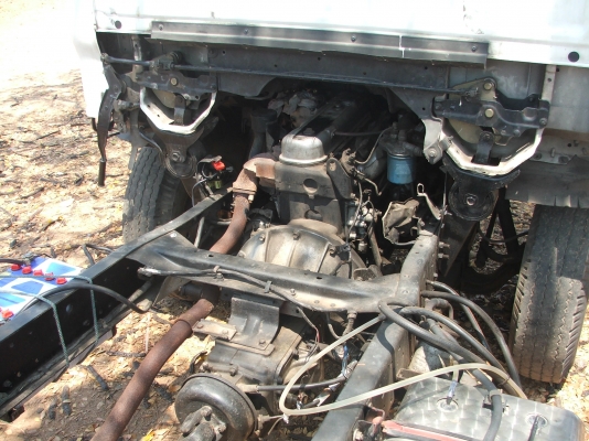 ยุติการขายรถบรรทุกสี่ล้อกลางISUZUชั่วคราวกำลังจดทะเบียน