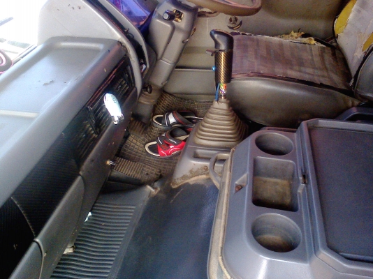 ขายด่วน 10 ล้อ สองเพลา พร้อมระบบพ่วง เเละคอกอ้อยรถตัด