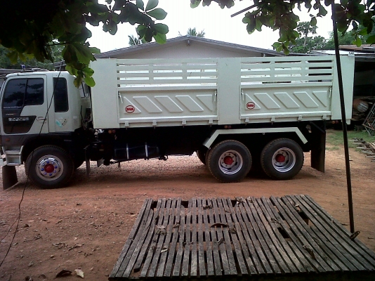 ขายด่วน 10 ล้อ สองเพลา พร้อมระบบพ่วง เเละคอกอ้อยรถตัด