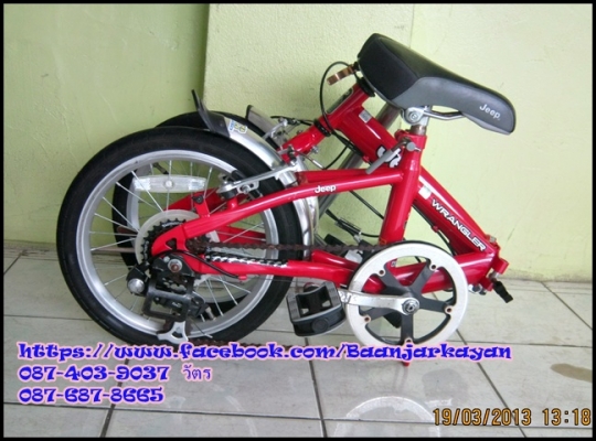 Jeep สีแดงสวยค่ะ