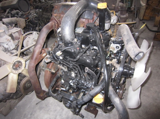 ขาย เครื่องยนต์ดีเซล 3 สูบ KOMATSU,YANMAR รุ่น 3D84N,3TN84 มือสองญี่ปุ่น