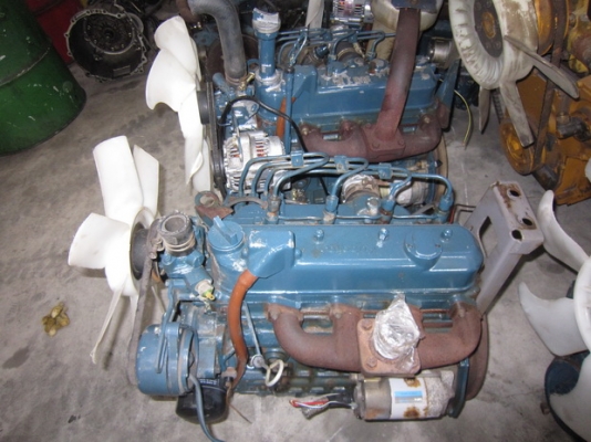 ขาย เครื่องยนต์ดีเซล 4 สูบ KUBOTA รุ่น V1505  มือสองญี่ปุ่น