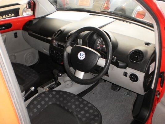 2013 VOLKSWAGEN, BEETLE 2.0
