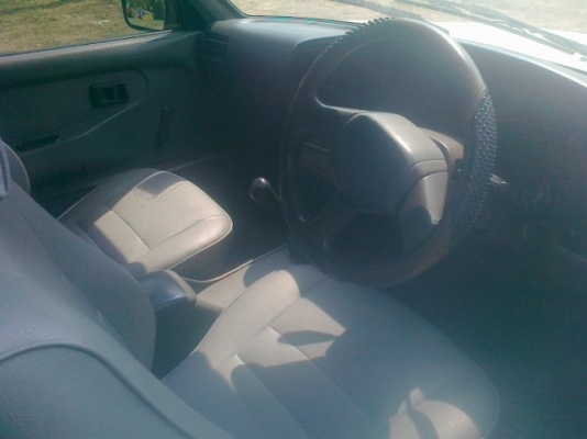 รถปี96พวงมาลัยพาวเอวร์ รองผู้ว่าฝากขาย จอดหน้าบ้านไม่ใช่เต๊นนะครับมาดูและต่อราคากับคนขับรถได้เลย รถเดิมๆขับดีขี่ดีคัสซีสวยไม่ผุเครื่องแน่นเสียงเพราะช่วงล่างนิ่ม คานหน้ามีเลข สีสวย ภายในสอาดมากๆ