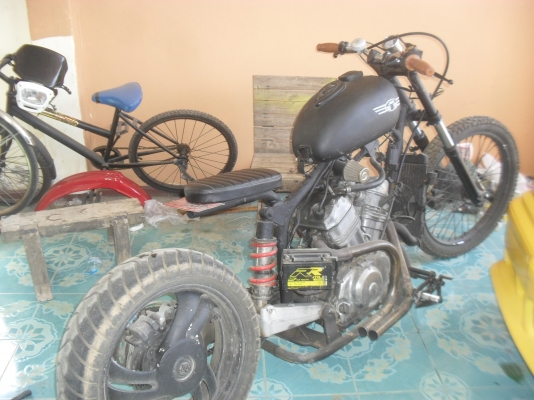 ขายมอไซร์honda crm250  -ขาย27000บาทราคานี้ยังไม่มีคนซื้ออิกหรือ