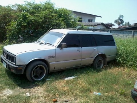 ขายISUZU KB2200 แวน ขับดี รถสมบูรณ์มาก เดิมทั่งคัน 38,000บาท(ถูกมาก)