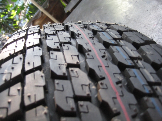 ขายยางอะไหล่ all new dmax 255/65/17 ปี12 ไม่เคยลงพื้น