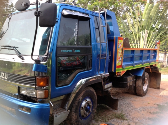 ขาย 6 ล้อดั้ม ISUZU Rocky 195 ตาหวาน